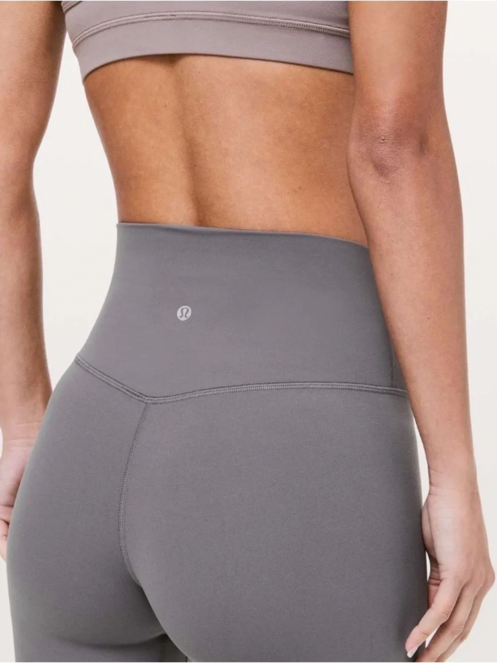lululemon athletica Align high rise Leggings in titanium, size 6 inseam 25”